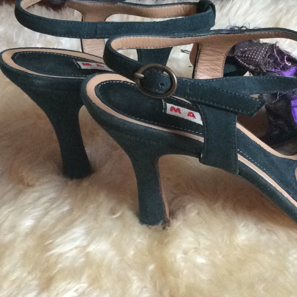 Sandals - Picture 4 of 7